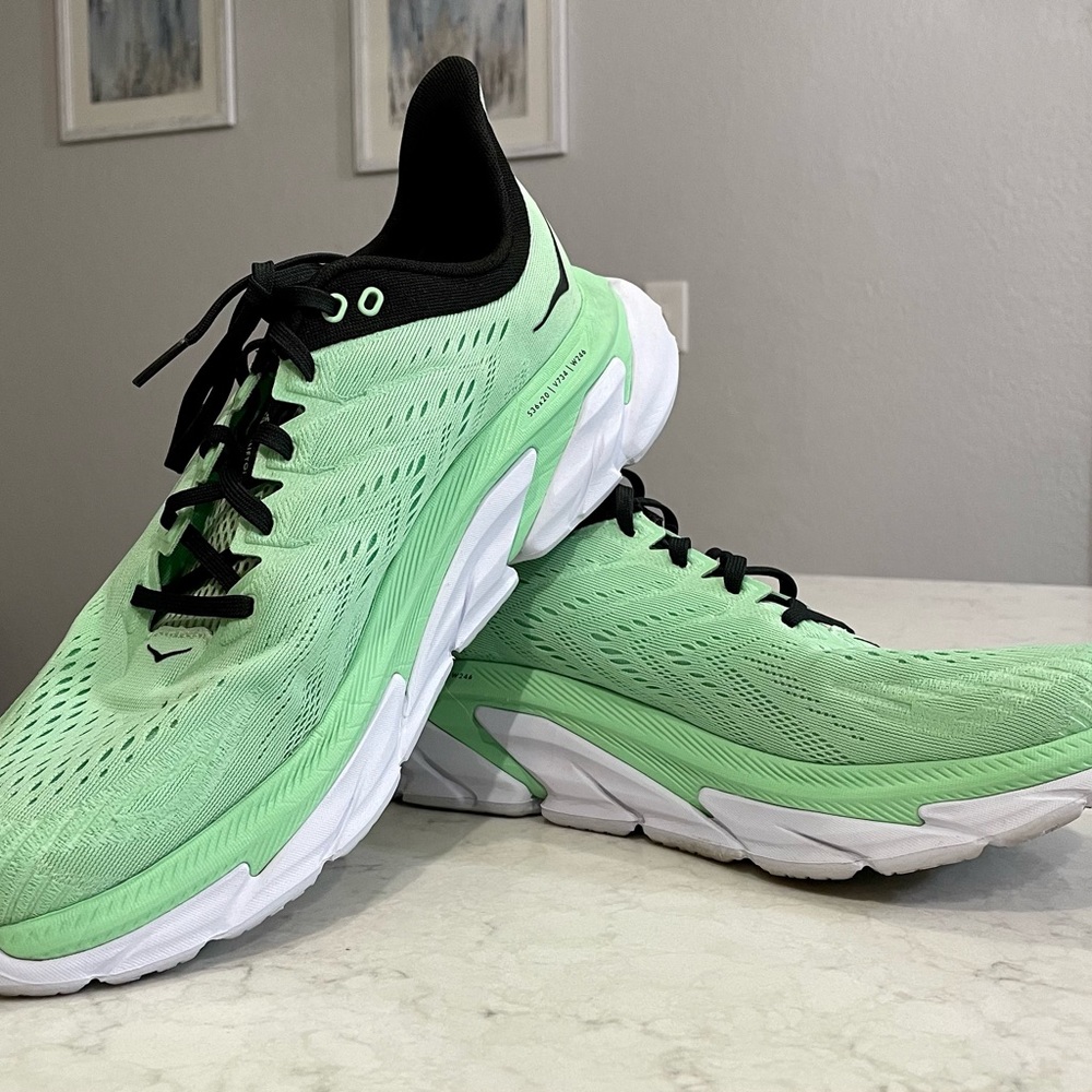 HOKA One Clifton Edge